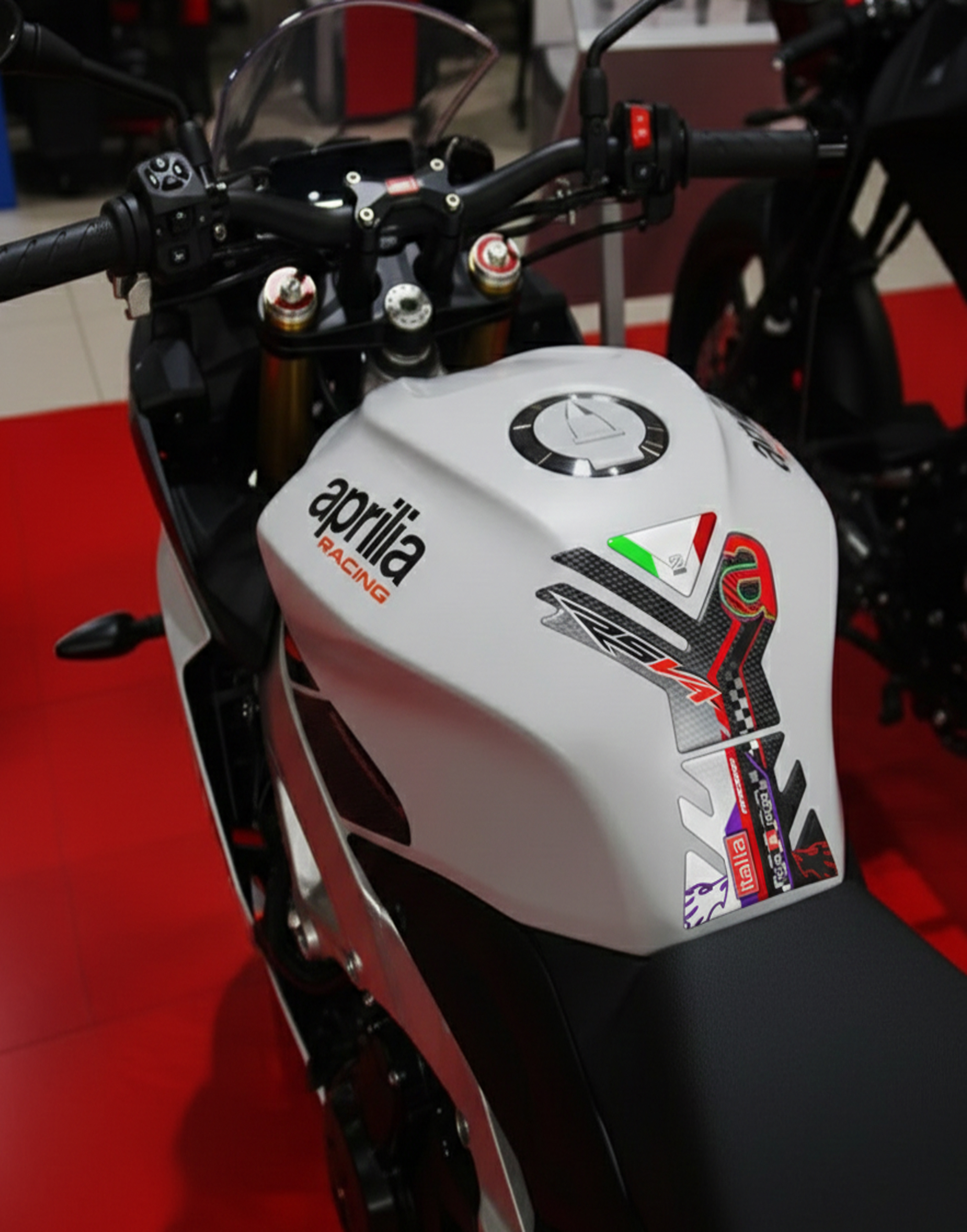 Aprilia Tank Pads