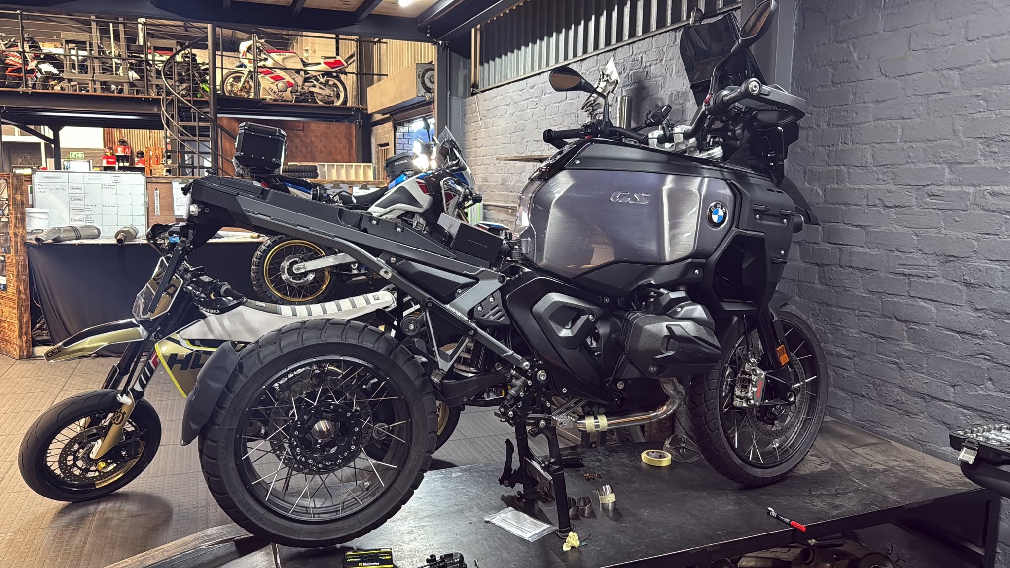 Moto Bike Shed