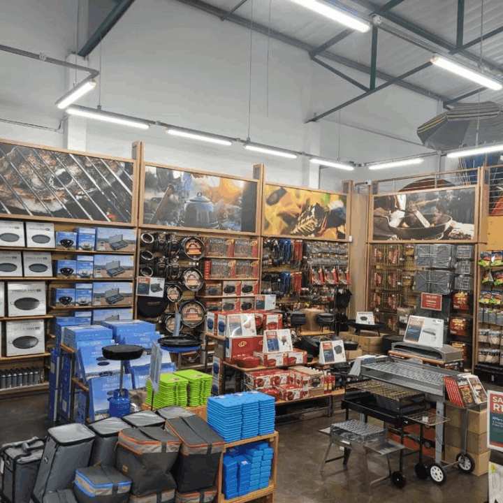 Outdoor Warehouse Tokai