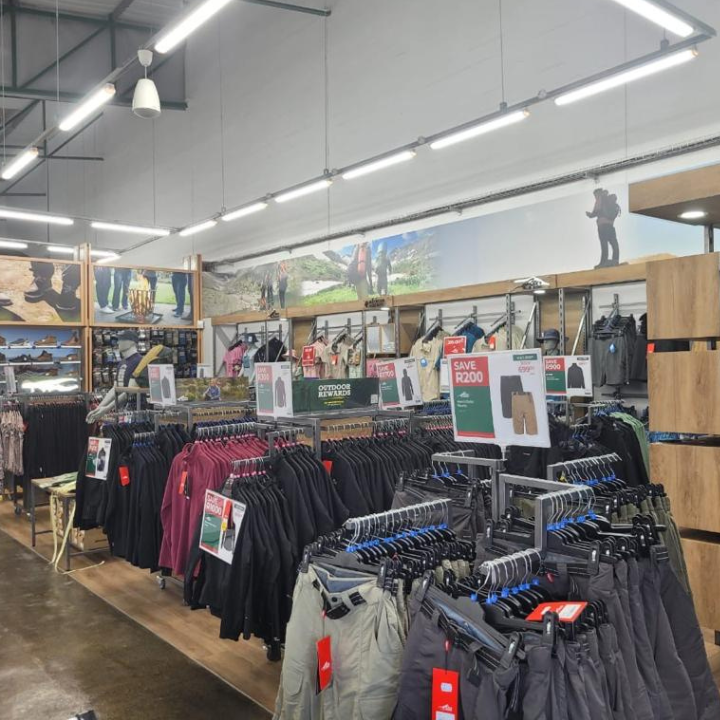 Outdoor Warehouse Tokai